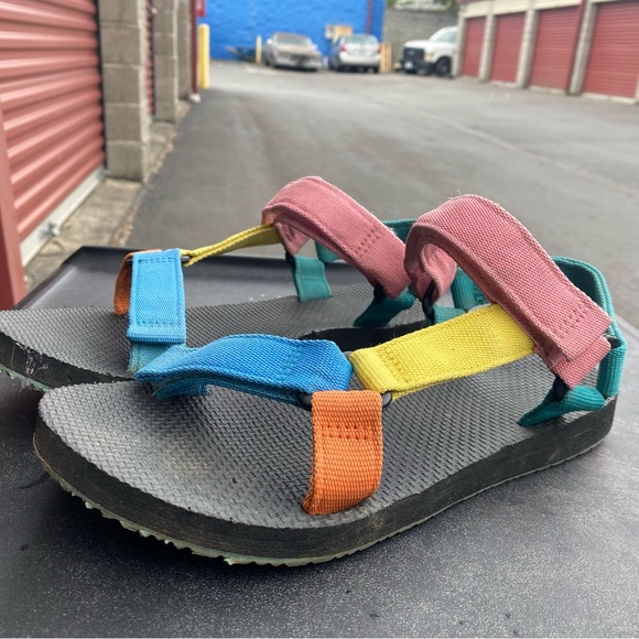 Women's Original Universal Teva a like Women’s Multi-Color Sandals Size 9.5 - Picture 10 of 13